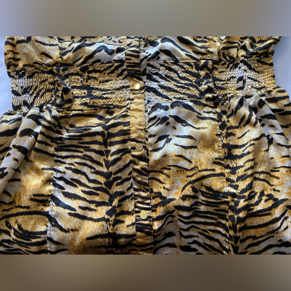 Coogi Tiger Print  Puff Sleeve Tunic Top 3x | Snap Buttons | has belt loops - Picture 8 of 10